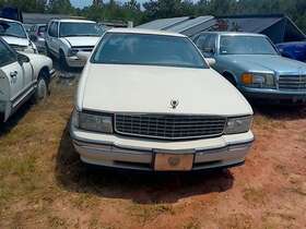 05978003 Cadillac High Mounted Stop Light Fits 94 95 96 97 Deville