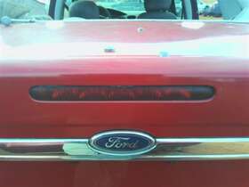 176.fd1f00 Ford Focus 2000 High Mounted Stop Light