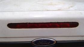 176.fd1f04 Ford High Mounted Stop Light 3rd Brake Assembly 4 Door Fits 02-04 Focus Oe