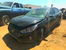 176.hy1q19 Hyundai Sonata 2019 High Mounted Stop Light
