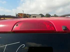 176.am8304 Jeep High Mounted Stop Light 3rd Brake Fits 02-04 Liberty Oem