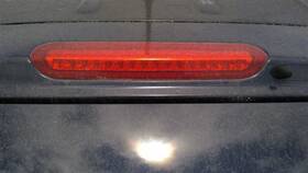 176.ki1409 Kia High Mounted Stop Light 3rd Brake Assembly Fits 09-10 Sportage Oem