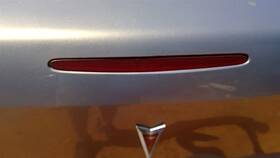 176.gm2h08 Pontiac G6 2008 High Mounted Stop Light 246524