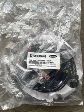 97109-0910 Quadratec 2 Circuit Auxiliary Light Harness - New