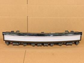 92209000 Rivian Perfect 2022-2024 R1t R1s Front Center Led Drl Lamp Light Bar Oem