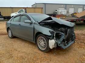 176.to1j07 Toyota Camry 2007 High Mounted Stop Light