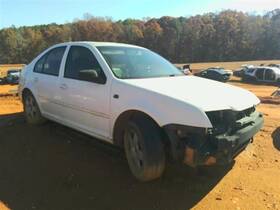 176.vw1j02 Volkswagen High Mounted Stop Light 3rd Brake Sedan Fits 99-03 Vw Jetta Oem